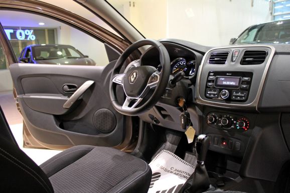 Renault Logan, 1.6 л, АТ, 2019 фото 9