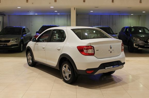 Renault Logan, 1.6 л, АТ, 2018 фото 6