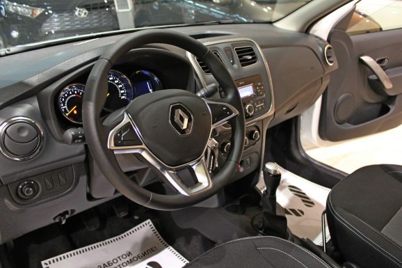 Renault Logan, 1.6 л, АТ, 2018 фото 7
