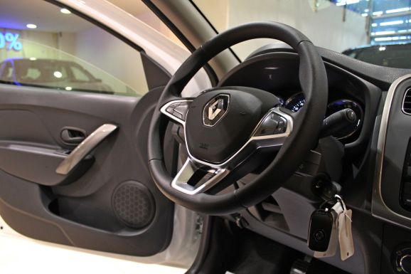 Renault Logan, 1.6 л, АТ, 2018 фото 8