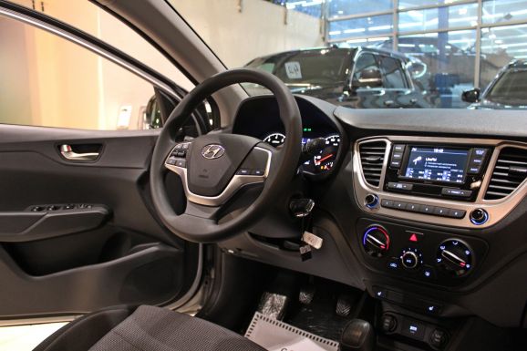 Hyundai Solaris, 1.6 л, МТ, 2022 фото 7