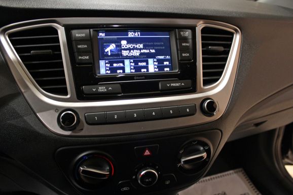 Hyundai Solaris, 1.6 л, АТ, 2022 фото 10