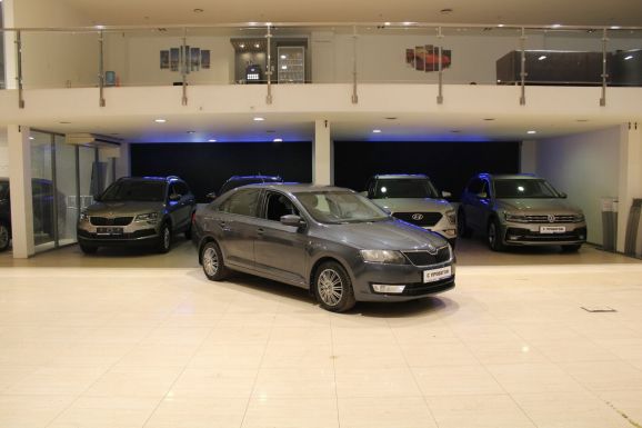 Skoda Rapid, 1.6 л, АТ, 2015 фото 5