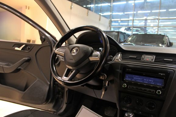 Skoda Rapid, 1.6 л, АТ, 2015 фото 8