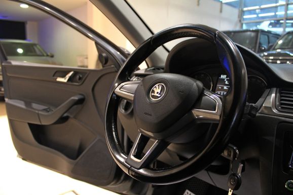 Skoda Rapid, 1.6 л, АТ, 2015 фото 9