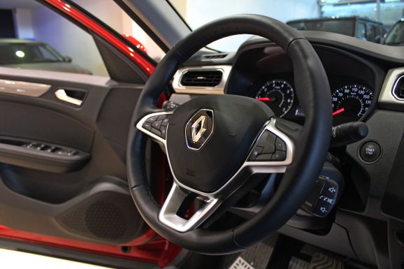 Renault Arkana, 1.6 л, Вариатор, 2019 фото 8