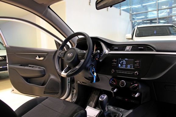 Kia Rio, 1.6 л, МТ, 2020 фото 7