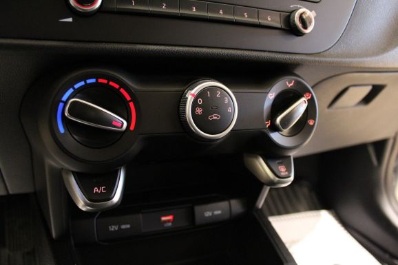 Kia Rio, 1.6 л, МТ, 2020 фото 11