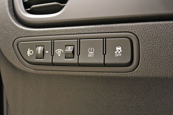 Kia Rio, 1.6 л, МТ, 2020 фото 11