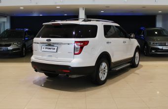 Ford Explorer, 3.5 л, АКПП, 2012 фото 4
