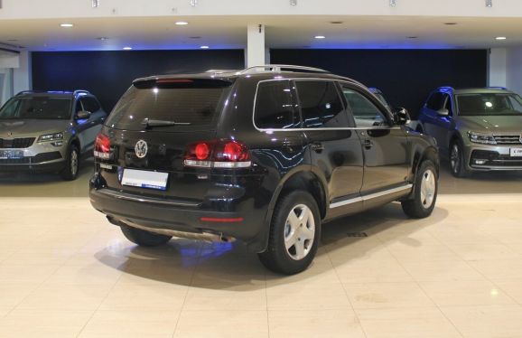Volkswagen Touareg, 2.5 л, АТ, 2008 фото 4