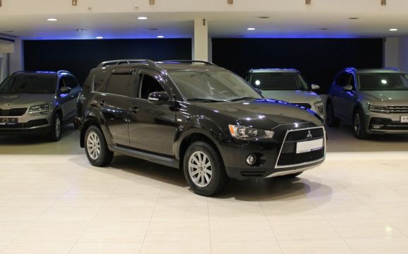 Mitsubishi Outlander, 2.0 л, Вариатор, 2011 фото 5