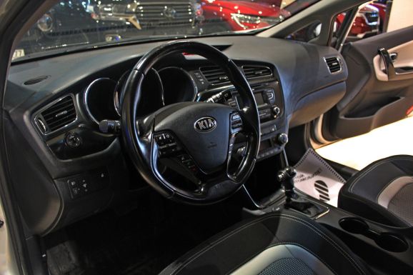 Kia Ceed, 1.6 л, АТ, 2013 фото 7