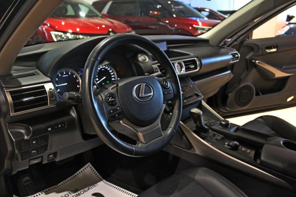 Lexus IS, 2.5 л, АТ, 2013 фото 7