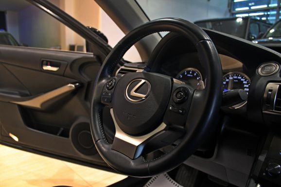 Lexus IS, 2.5 л, АТ, 2013 фото 9
