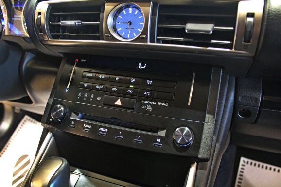 Lexus IS, 2.5 л, АТ, 2013 фото 10