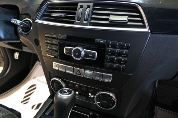 Mercedes-Benz C-Класс, 1.6 л, АТ, 2014 фото 2