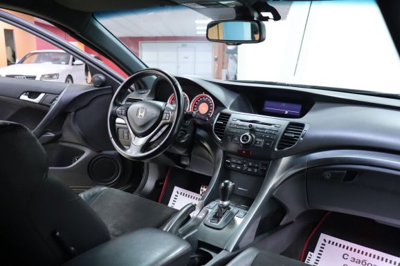 Honda Accord, 2.4 л, АТ, 2012 фото 7