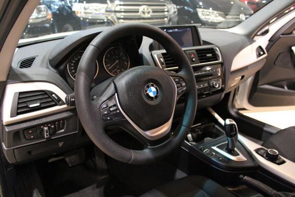 BMW 1 серии, 1.5 л, АТ, 2016 фото 7