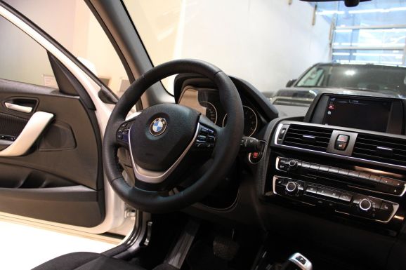 BMW 1 серии, 1.5 л, АТ, 2016 фото 9