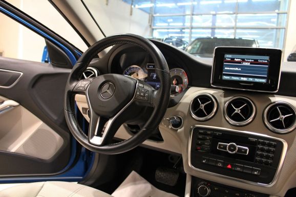 Mercedes-Benz A-Класс, 1.6 л, Робот, 2013 фото 7