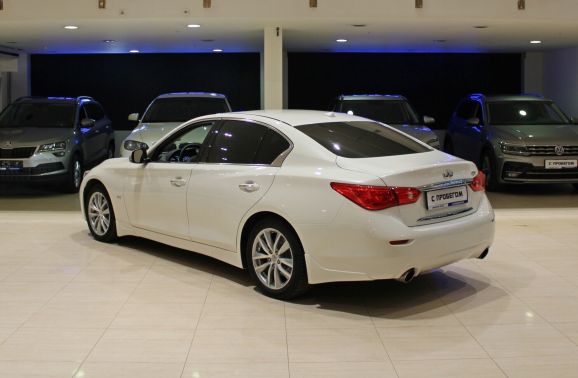 Infiniti Q50, 2.0 л, АТ, 2015 фото 6