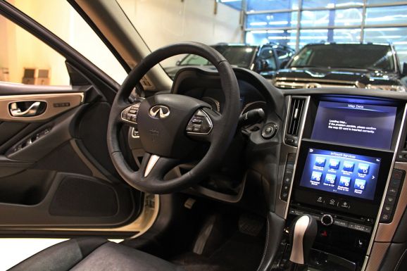 Infiniti Q50, 2.0 л, АТ, 2015 фото 7