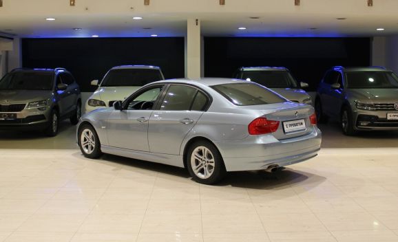 BMW 3 серии, 2.0 л, АТ, 2010 фото 6