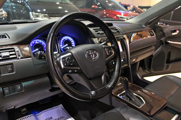 Toyota Camry, 2.5 л, АТ, 2016 фото 7