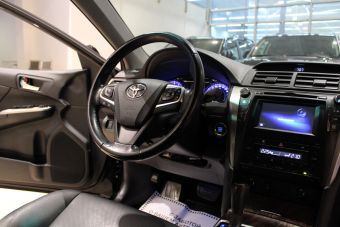 Toyota Camry, 2.5 л, АКПП, 2016 фото 8