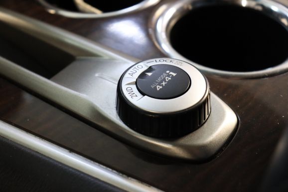 Nissan Pathfinder, 3.5 л, Вариатор, 2014 фото 2