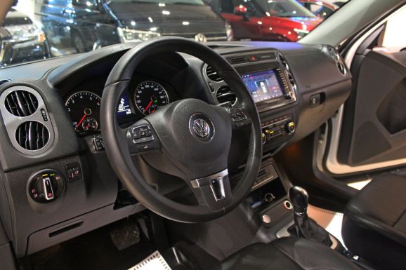 Volkswagen Tiguan, 2.0 л, АТ, 2015 фото 7