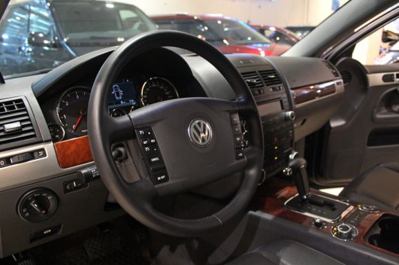 Volkswagen Touareg, 3.0 л, АТ, 2008 фото 7