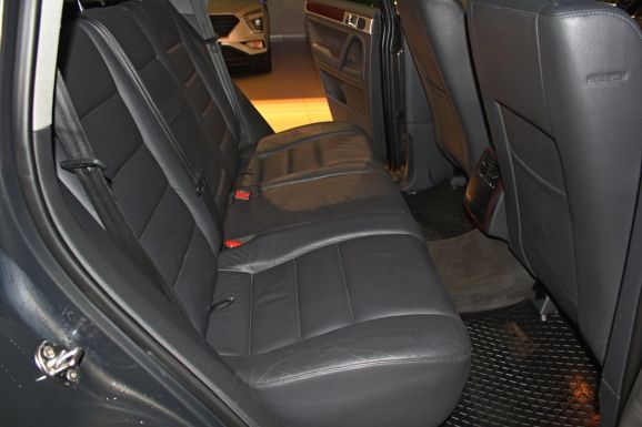 Volkswagen Touareg, 3.0 л, АТ, 2008 фото 2