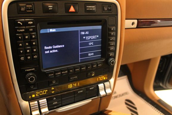 Porsche Cayenne, 4.8 л, АТ, 2007 фото 8