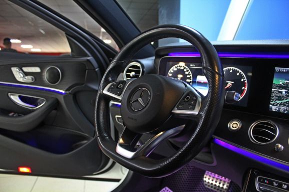 Mercedes-Benz E-Класс, 2.0 л, АТ, 2019 фото 2