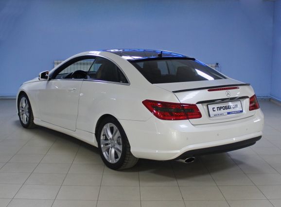 Mercedes-Benz E-Класс, 1.8 л, АТ, 2010 фото 6