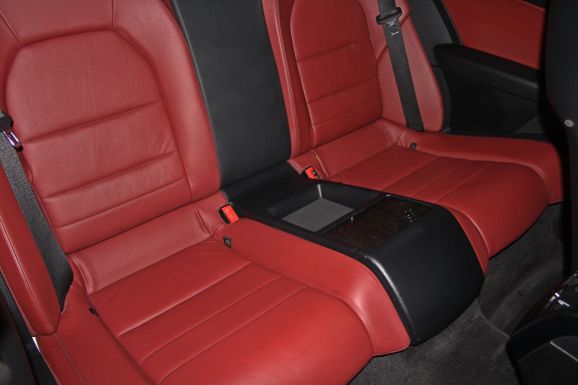 Mercedes-Benz E-Класс, 1.8 л, АТ, 2010 фото 1