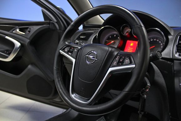 Opel Insignia, 2.0 л, АТ, 2012 фото 9