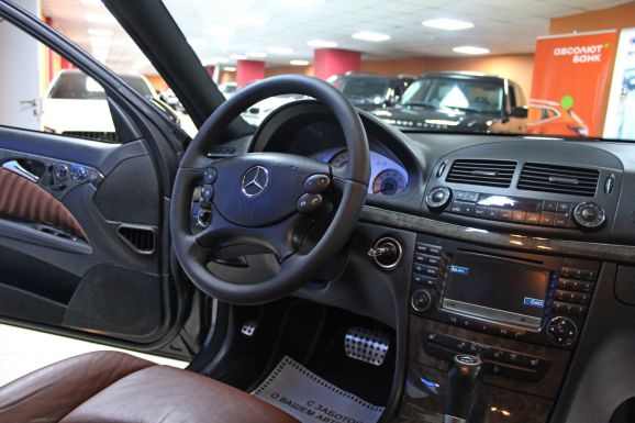 Mercedes-Benz E-Класс, 3.0 л, АТ, 2009 фото 10
