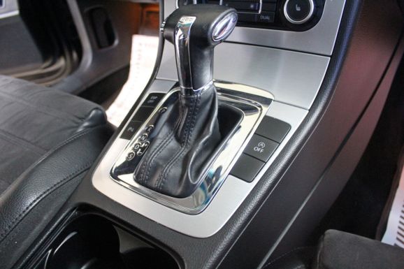 Volkswagen Passat, 1.4 л, Робот, 2010 фото 2