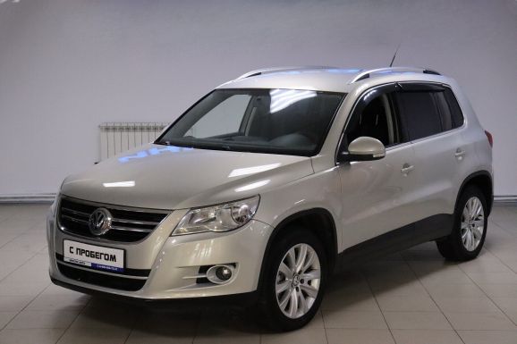 Volkswagen Tiguan, 2.0 л, АТ, 2010 фото 3