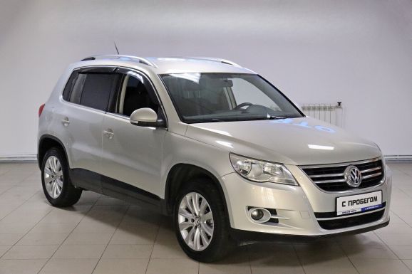 Volkswagen Tiguan, 2.0 л, АТ, 2010 фото 5