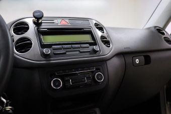 Volkswagen Tiguan, 2.0 л, АКПП, 2010 фото 12