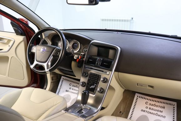 Volvo XC60, 2.4 л, АТ, 2011 фото 7