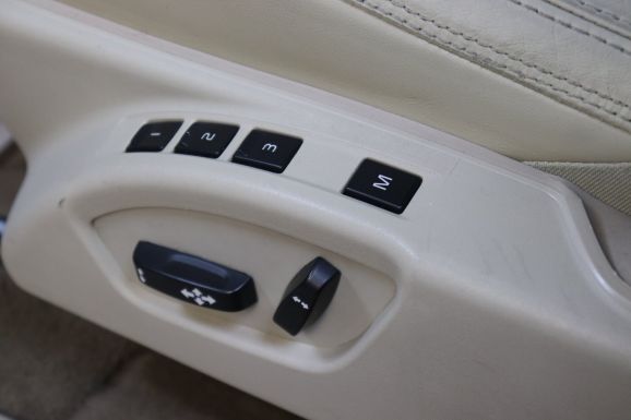 Volvo XC60, 2.4 л, АТ, 2011 фото 8