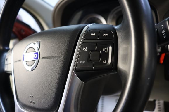 Volvo XC60, 2.4 л, АТ, 2011 фото 12