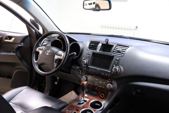 Toyota Highlander, 3.5 л, АТ, 2013 фото 7