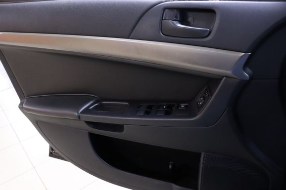 Mitsubishi Lancer, 1.6 л, АТ, 2012 фото 2