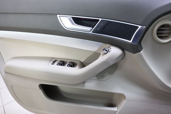 Audi A6, 2.8 л, АТ, 2011 фото 8